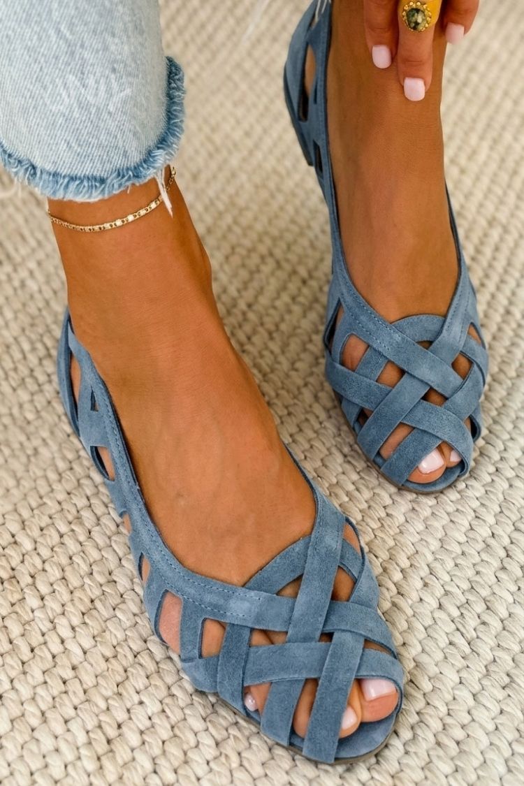 Sandalias planas con punta abierta y de tejido entrelazado